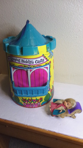 Vintage liddle kiddle sleeping - liddle,